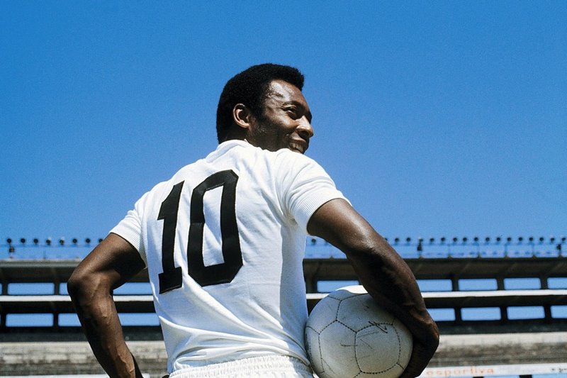 Cầu thủ vĩ đại Pelé